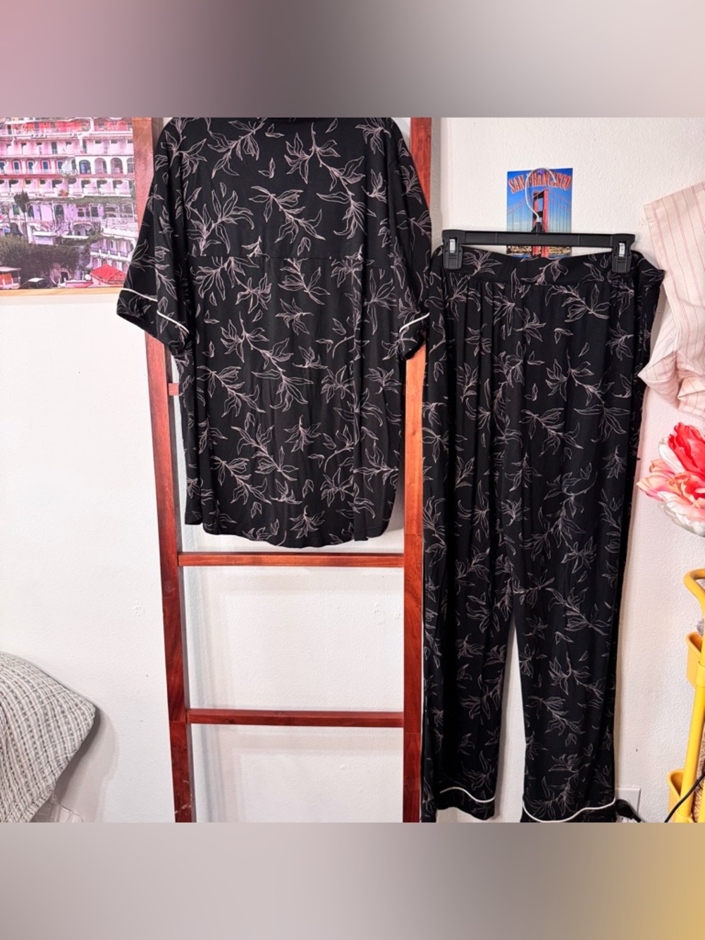 Cozy Earth Botanical Black Bamboo Pajama Set Short Sleeve Shirt and Pants - Picture 5 of 7